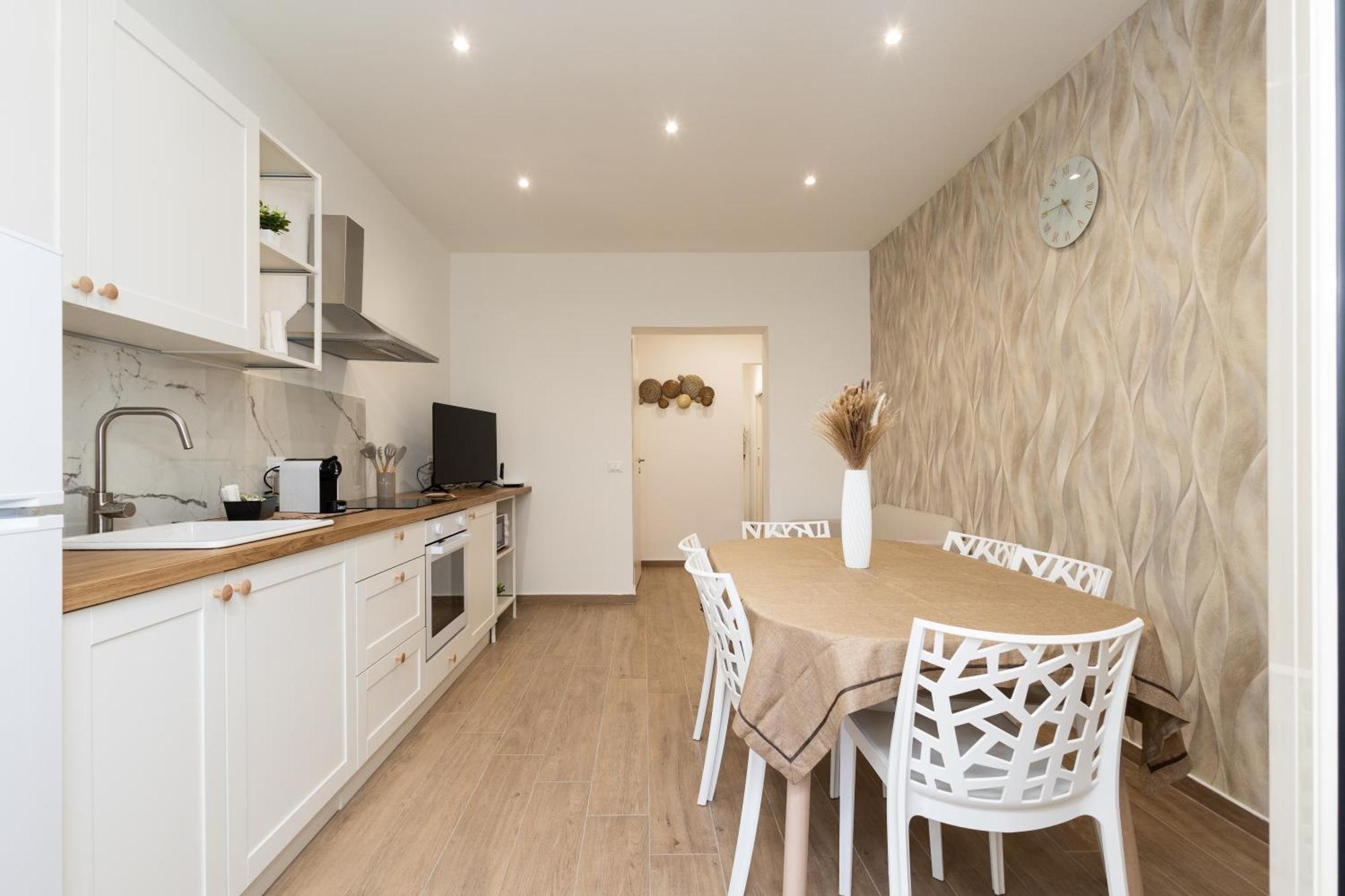 Ludo Holiday House - Charming Con Patio A Due Passi Dalla Cattedrale Παλέρμο Εξωτερικό φωτογραφία